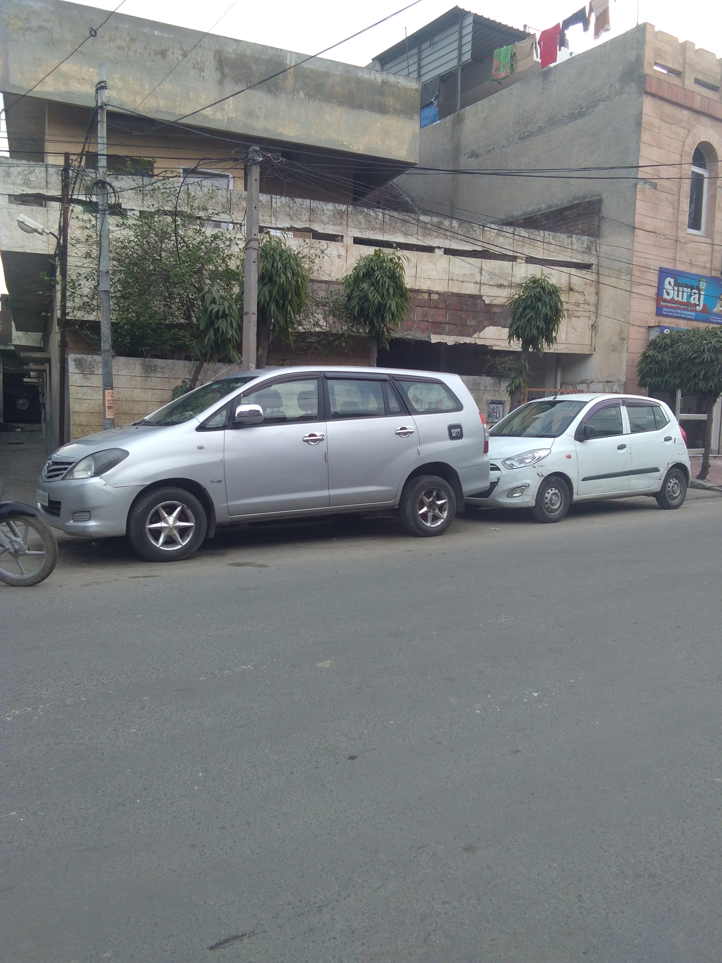 Commercial Shops is avalible for Sale at Amritsar